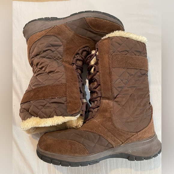 Itasca Brown Lace Up Boots - Picture 4 of 8